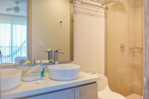 Apartamento Luxury Apt Beachfront 2br2bth Stunning Amenities