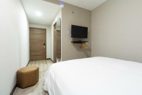 Bon 17 Hotel By Shg
