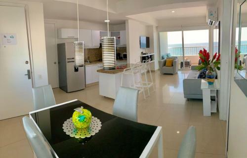 2p1-6 Seafront Apartment With Air Conditioning And Pool