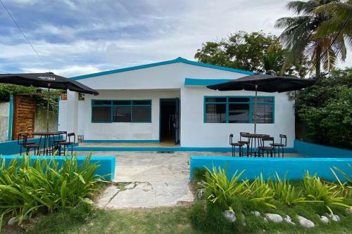 Casa De Playa, Con Acceso Al Mar Caribe.