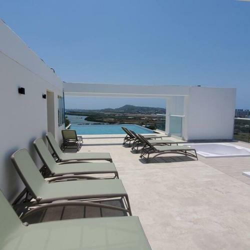 Dominique 907 Luxury Apartment