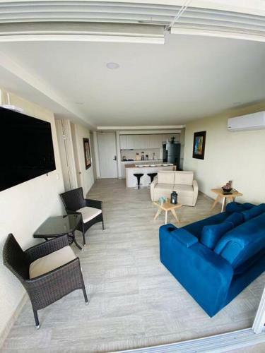 Dominique 907 Luxury Apartment