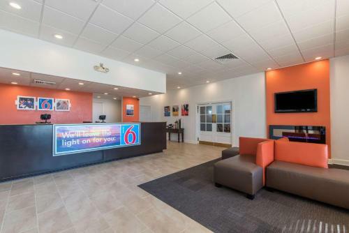 Hotel Econo Lodge Inn & Suites Hamilton