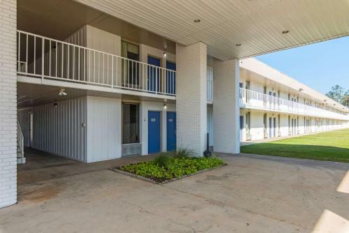 Hotel Econo Lodge Inn & Suites Hamilton