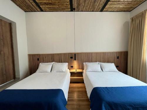 Bed & Breakfast Casa 121, Calle 121 No 7-18
