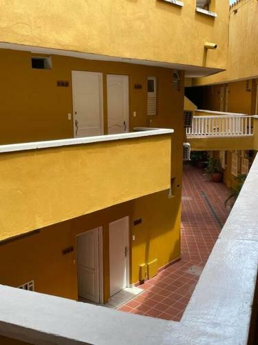 Apartamento C�modo Apto Zona Hist�rica Cgena