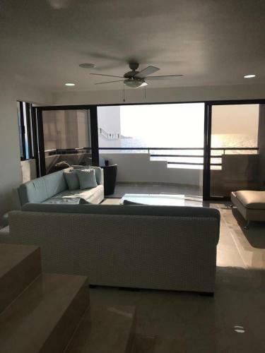 3mr8 Duplex Apartment Close To The Sea With Pool