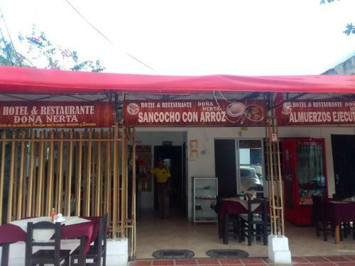 Hostal Hotel Restaurante Do�a Nerta Prado