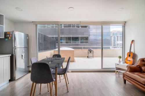 Comfortable Apartment With Terrace In Central Area