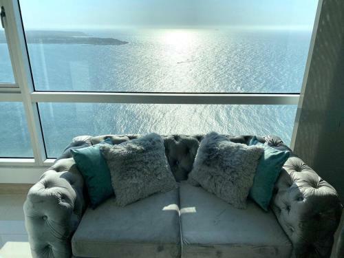 Apartamento de 3 Habitaciones Con Vista Al Mar.