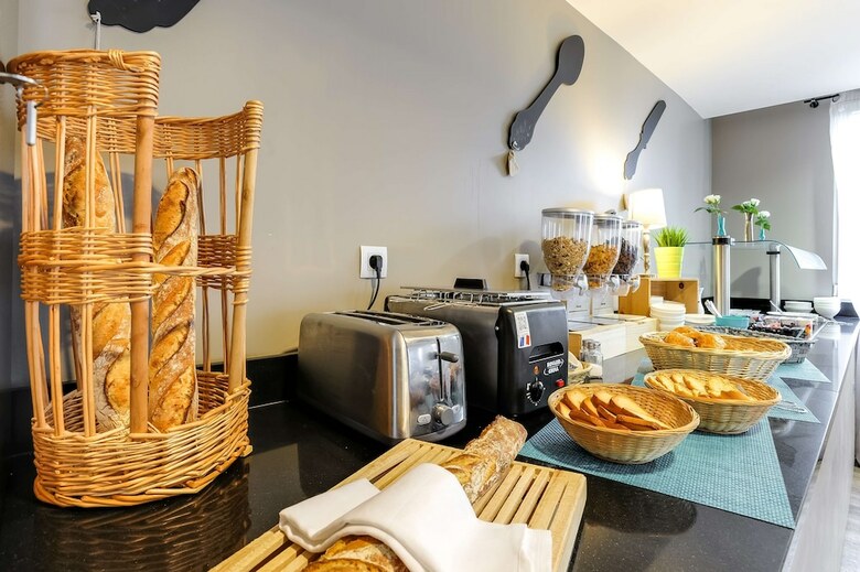Brit Hotel Le Galion