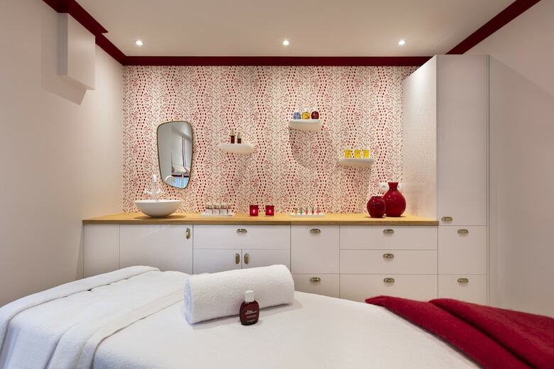 Hotel Domaine Des Hauts de Loire