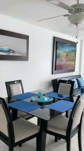 Edificio Torres Del Lago Apartamento 1401 B