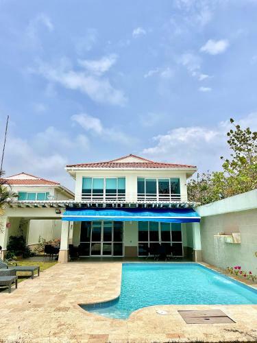 Villa En La Playa Cartagena 1