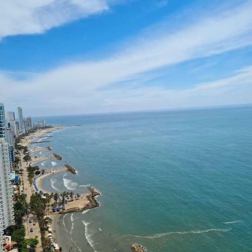 Luxury Apartment On 28th Floor - Seaview