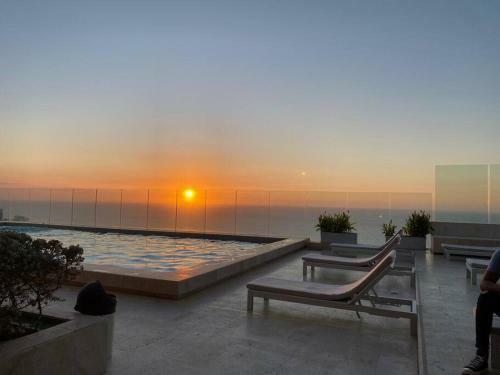 Luxury Apartment On 28th Floor - Seaview