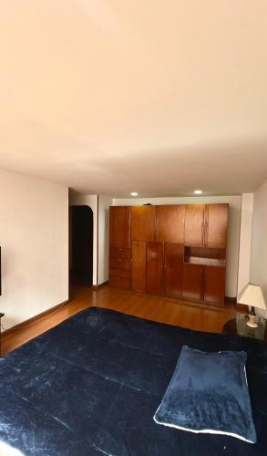 Apartamento Apto Amplio En Chico - Calle 100