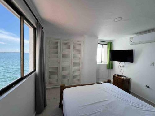 Apartamento Charming Beachfront Apt With Sea View & Pool