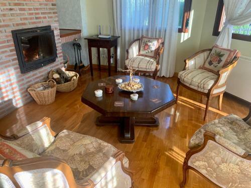 Luxury Positive House Gran Chaparral Toledo