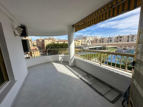 Ba12-2, Gran Apartamento Con Terraza Muy Cerca De