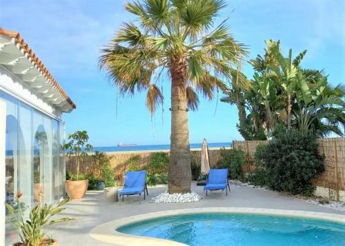 Villa En Primera Linea De Playa