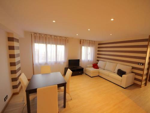 Spacious Apartment In Sanxenxo With Terrace
