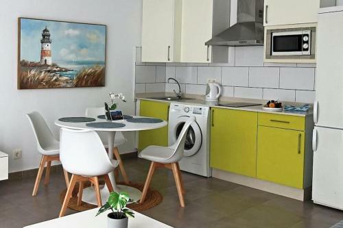Apartamento Cucharas Playa Terrace Sea Views