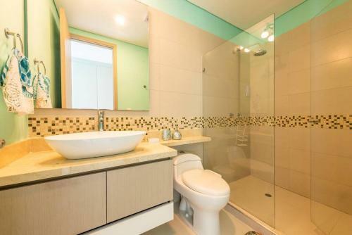29th Floor Beachfront Apartment In Bocagrande!