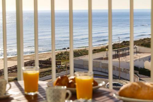 Beachfront Apartment 30min From Valencia