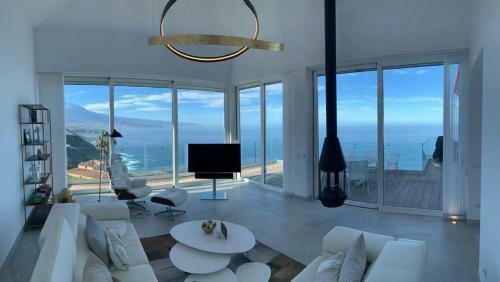 Crystal Ocean Villa