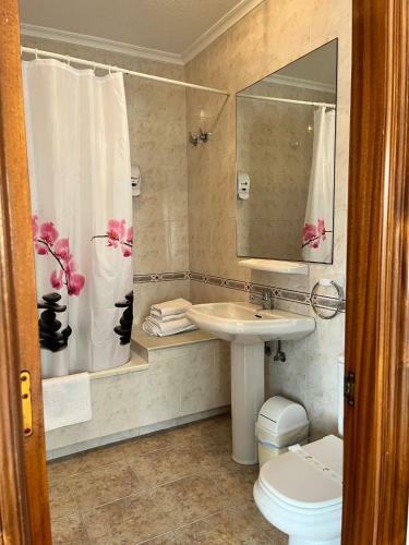 Hostal Hoster�a Somo