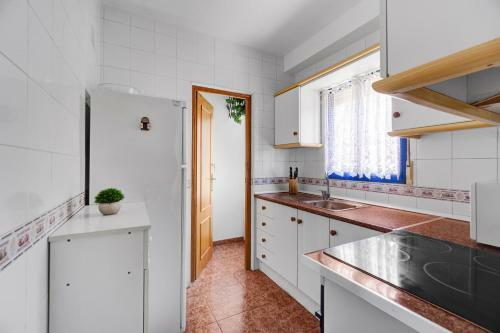 A Spacious And Cozy Apartment.