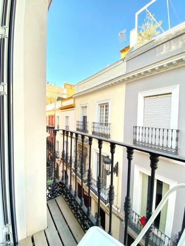 Villa Top-notch Downtown House With Private Rooftop Terrace And Parking Opt