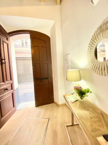 Villa Top-notch Downtown House With Private Rooftop Terrace And Parking Opt