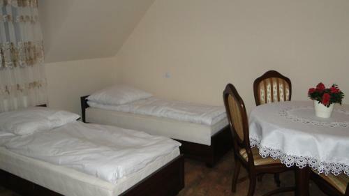 Hostal Pokoje Go?cinne W Ratuszu