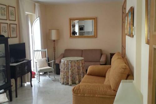 Apartamento Cl�sico, Cerca A Jardines De Murillo