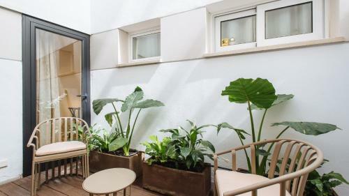 R26 Suites By Magno Apartments