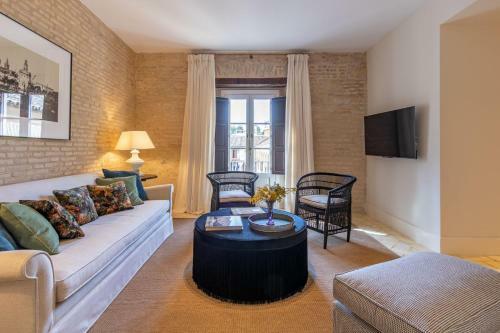 Real Casa De La Moneda Deluxe Apartments