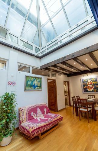 Suay Apartments