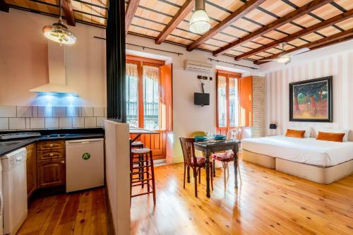 Alameda Suites Apartments
