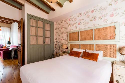 Alameda Suites Apartments