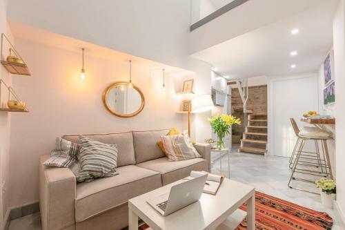 Apartamento Loft Duplex Sevilla Wall