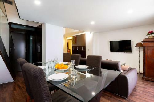 Fr26 Luxurious Apartment, 2 Minutes From Cathedral