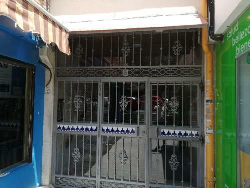 Roch - Stylish Apartment Near Metro