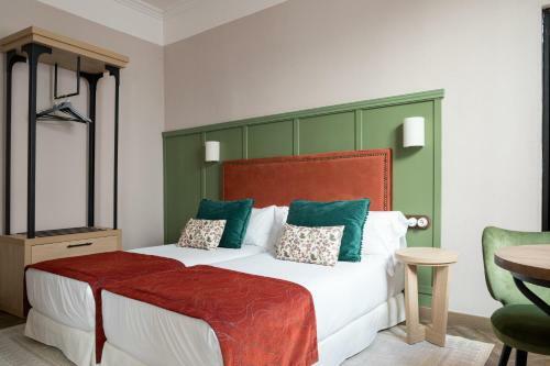 The Honest Hotel