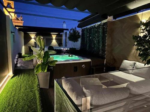 Luxuriously 3 Beds Apartment With Private Jacuzzi