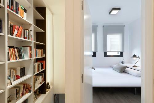Monkeys Apartments Faustino �lvarez Deluxe & Courtyard
