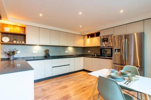 Apartamento C�ntrico Y Luminoso �tico