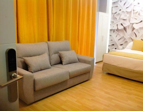 Apartamentos Serendipity Hispalis Nervi�n