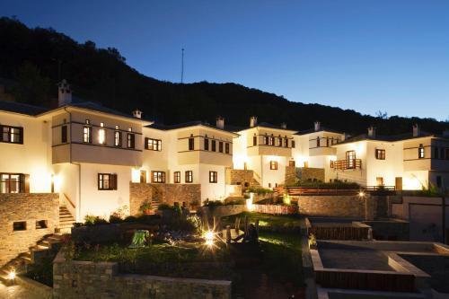 Hotel 12 Months Luxury Resort